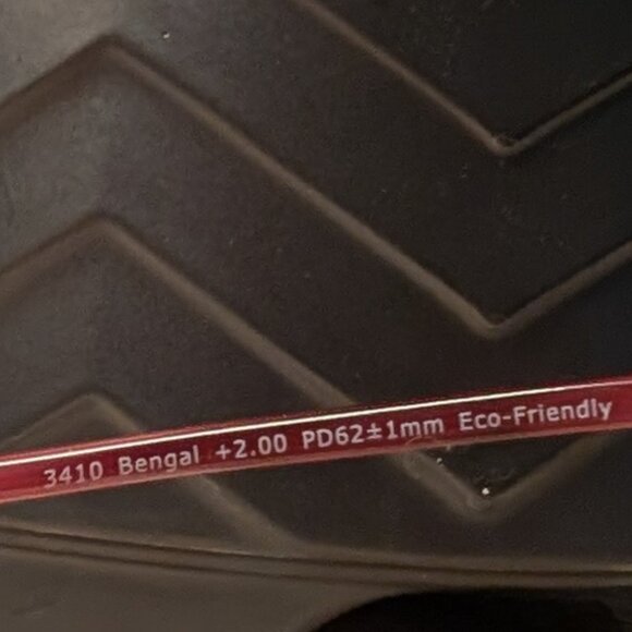 Peepers Blue Light Blocking Readers 2.00 - Picture 3 of 4